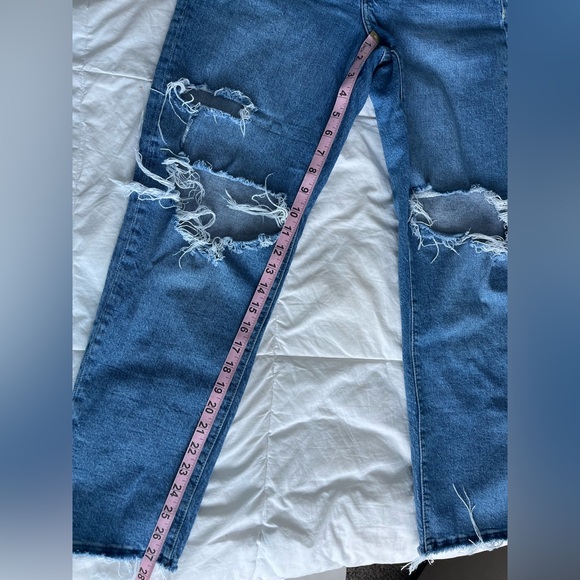 FOREVER 21 LOSE FIT STRAIGHT LEG JEAN - Picture 2 of 4